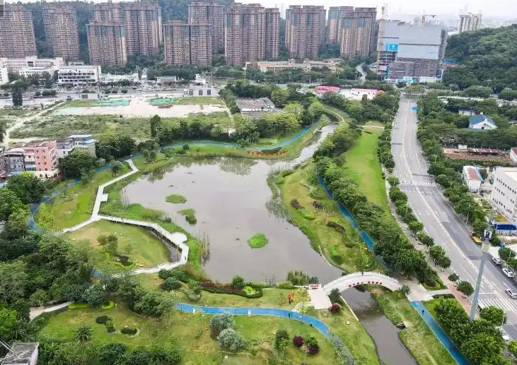 透水碧道高空场景图.png