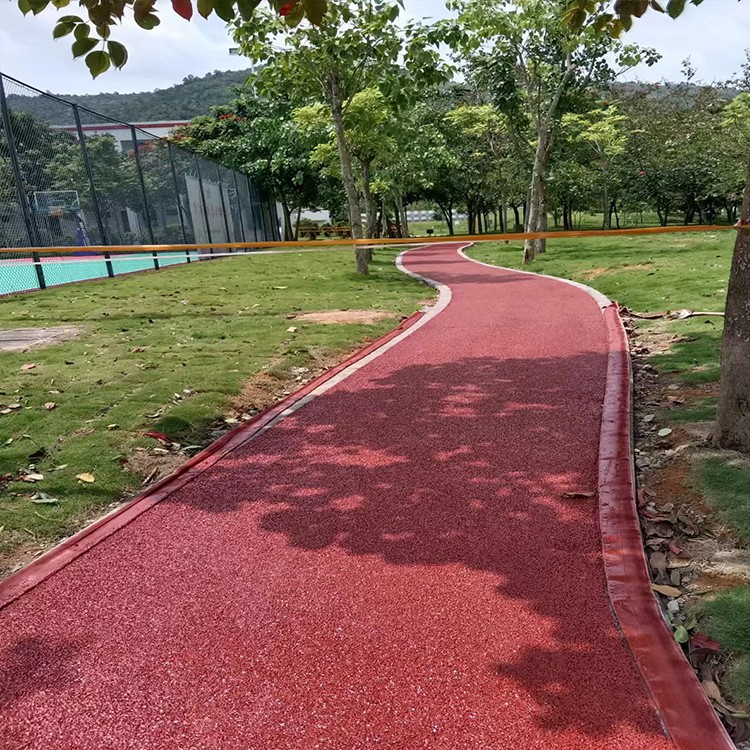 红色透水碧道案例.jpg